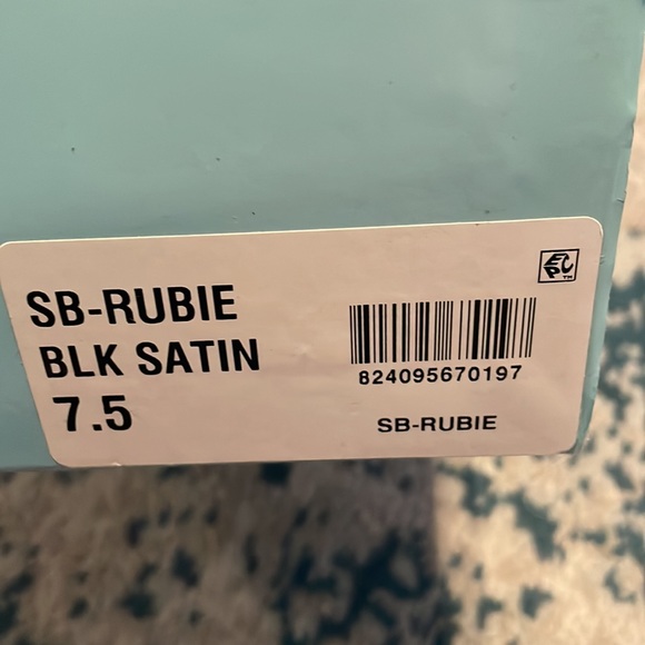 Betsy Johnson- ‘Rubie’ pump 7.5- black mesh/ rhinestone stilettos- gently worn - Picture 3 of 4